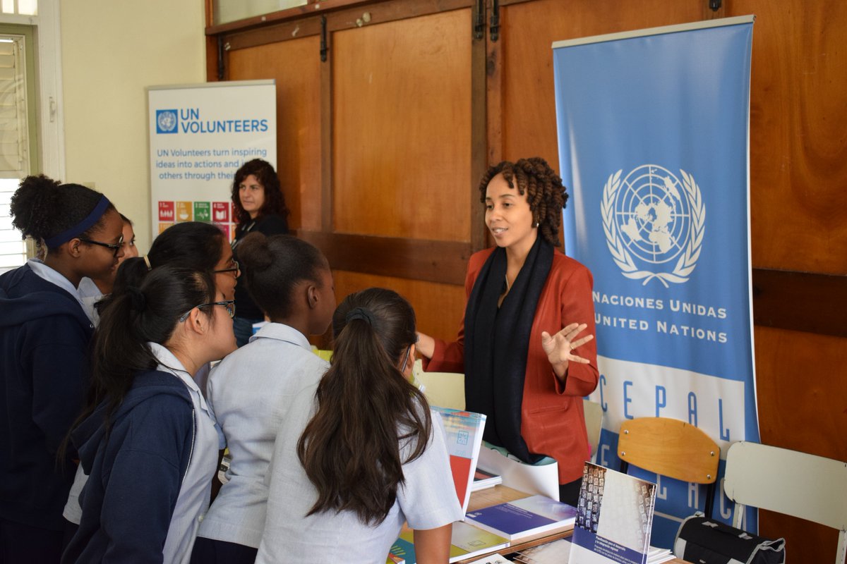 BibliotecaCEPAL's tweet photo. #ECLACCaribbean joined with #CaribbeanUN to #shareknowledge with #SJCPOS for #Careerday at the school. #CaribbeanDevelopment #UNCareers #SDGs #Environment #SustainableDevelopment #bookdisplay https://t.co/K4nZGiauxP