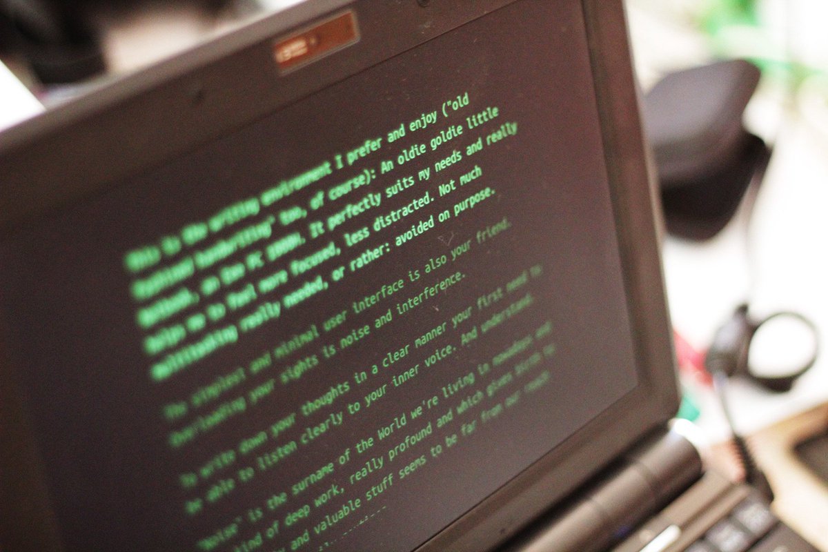 guspatagonico's tweet photo. This is the writing environment I prefer and enjoy: My oldie goldie Eee PC 1000H + #FocusWriter running on #Ubuntu #Linux. Less distraction, deeper work, more productivity, better output. #focus #deepwork #oldhardware #reflex #photo https://t.co/waOuVONhRg