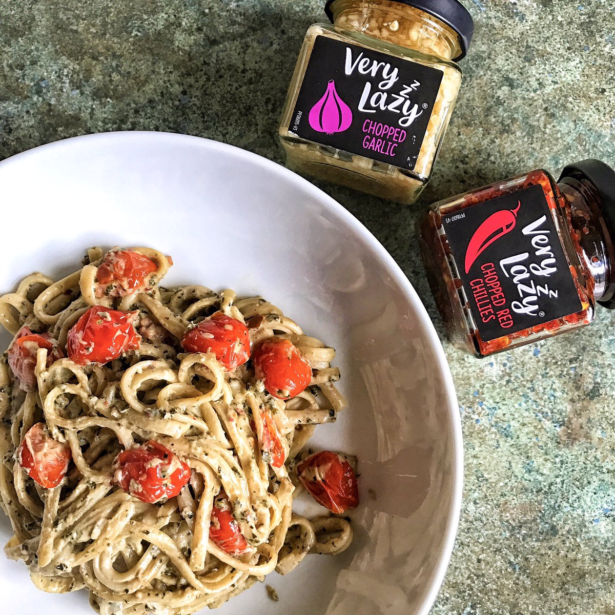 New recipe just gone up on the blog and I've teamed up with the lovely folk at <a href="/VeryLazyFood/">Very Lazy</a> for this one - Vegetarian Walnut, Kale and Basil Pesto Pasta - 11sp,  skinnykitchensecrets.com #skinnykitchensecrets #verylazy #wwpasta #healthyrecipe #wwblogger #wwfood #smartpoints #ad