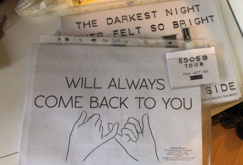 FA_5sosItalia's tweet photo. Noi ci siamo!! Voi siete pronti? Mandateci le vostre foto 🇮🇹 #FanAction5sos3Milano https://t.co/28w1s3dhx4