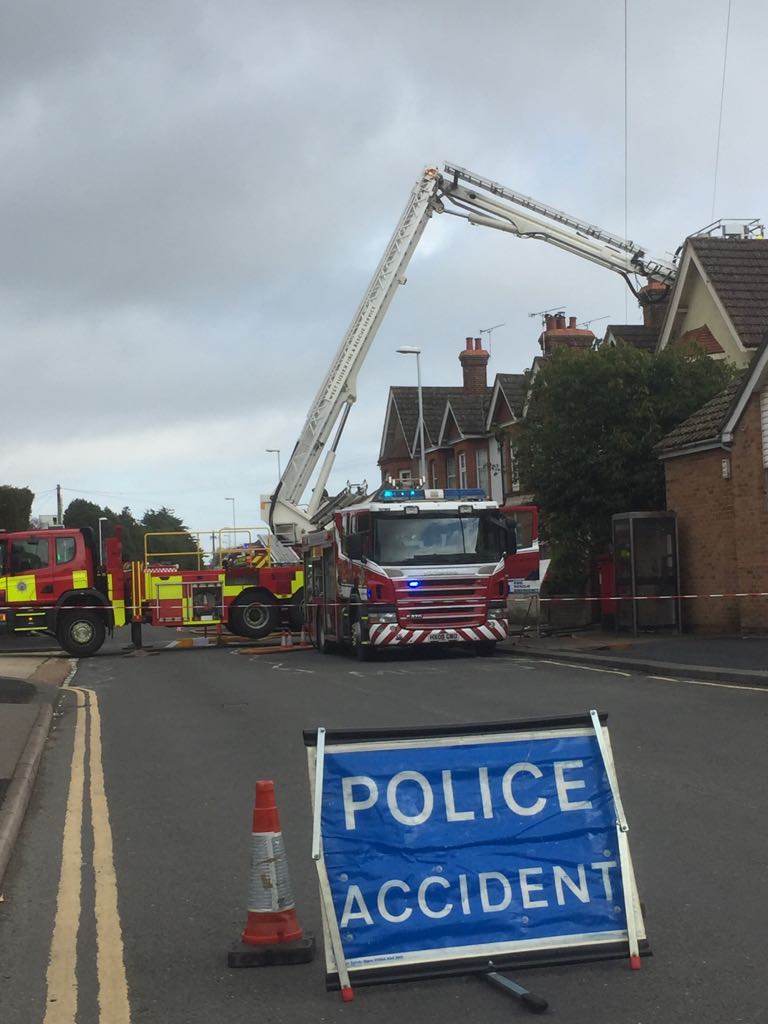 Station_50's tweet image. Crews earlier providing fire cover in worthing then assisting colleagues from  worthing #allsafe #oncallfirefighter