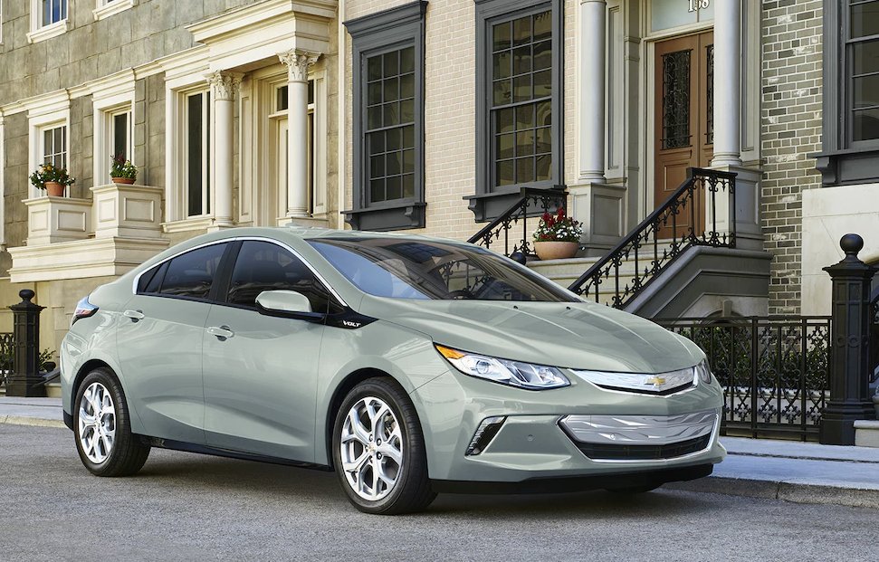 Billkaychev's tweet photo. When beauty meets brains. #ChevyVolt https://t.co/1EXAtmA8uL