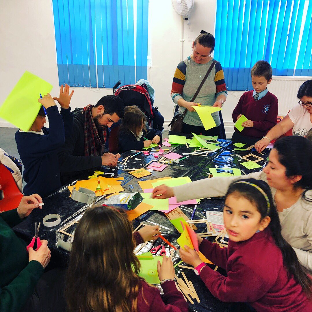 CoolitArt's tweet image. Class was in full swing earlier this afternoon #EasterSession #EasterBasket #GreatArt #mygreatart #papercraft #lollysticks #construction #🐰#freeartclass #creativityforall