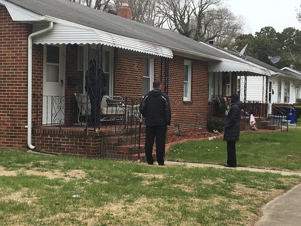 PortsmouthPD's tweet photo. Officers are out conducting a R.E.S.E.T. Walk on Carver Circle in response to Monday mornings homicide. The goal is to facilitate community healing and help our citizens. #RESETWalk https://t.co/E94c0wTsdq
