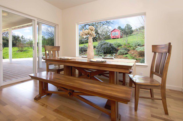 amsirealestate's tweet image. 5B/3Ba home in West Petaluma. Stunning views of surrounding hills. Lots of light and clean architectural lines. Radiant floors, large master suite, updated kitchen &amp;amp; baths, over-sized 2 car garage. Contact Selma Bushell today at sbushell@amsiemail.com or 415-307-6735 #properties