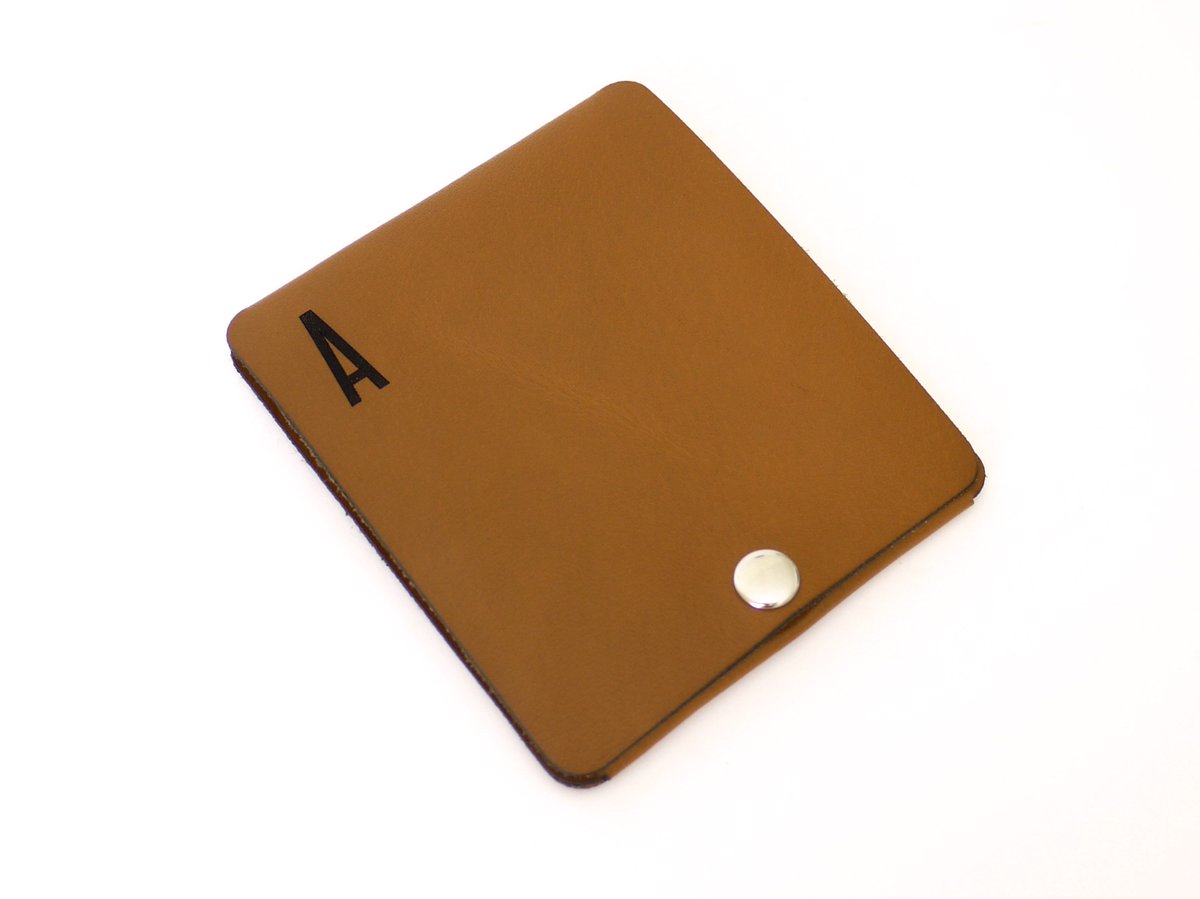ArchetypeZ's tweet photo. Excited to share the latest addition to my #etsy shop: Personalized Leather Compact Mirror in Tan, Black, or Coral Red. Hand Stitched, Laser Engraved Initial. #MothersDay or #Bridesmaid gift https://t.co/62AaOkwx40 #handmade #birthdaygift #makeup #leathercraft https://t.co/7EaTTQbY2j