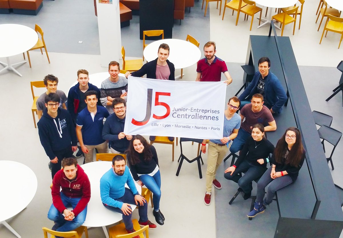 Le week-end dernier, c'était le C5, <a href="/federationC5/">FédérationC5</a> , la rencontre des associations des écoles centraliennes ! L'occasion de renforcer notre partenariat avec les J.E. Centrales et de poursuive la dynamique engagée d'un développement commun ! <a href="/KSIecm/">KSI</a> <a href="/CLilleProjets/">CentraleLilleProjets</a> <a href="/CentraleConseil/">Centrale Lyon Conseil</a>