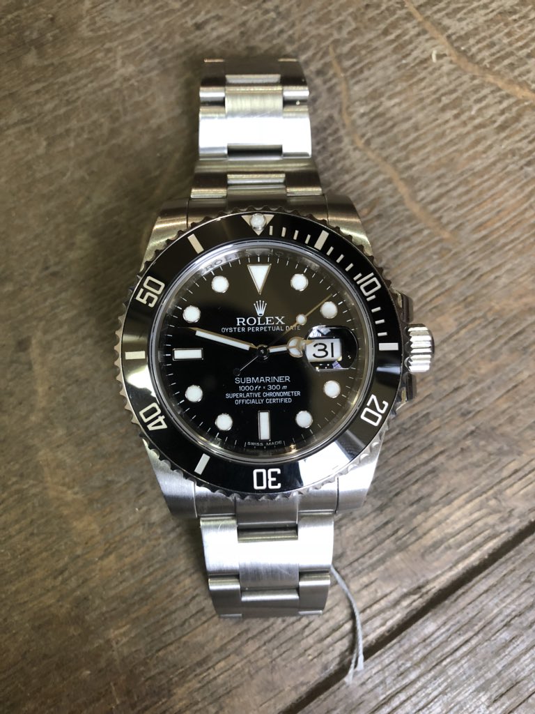 Poelwatches's tweet photo. 2014 Rolex Submariner Date complete with box and papers. Available with 12 months warranty. #rolex #rolexsubmariner @aBlogtoWatch @HODINKEE https://t.co/Jf4rYaxib0