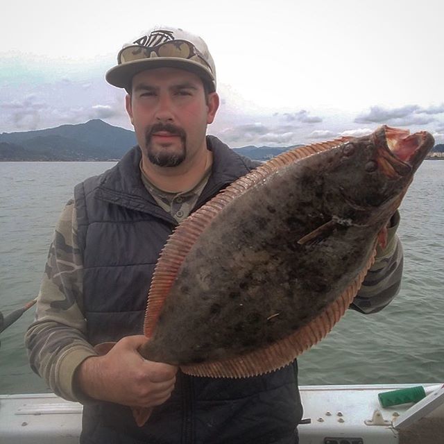thefishsniffer's tweet photo. Tory Curreri went on a mission to find halibut last week and had great success. #halibut #halibutfishing #seafood #fishing #fishsniffer #catchoftheday #thetugisthedrug #angler #anglerapproved #depthsquad #outdoors #california https://t.co/xHa9FDl05W