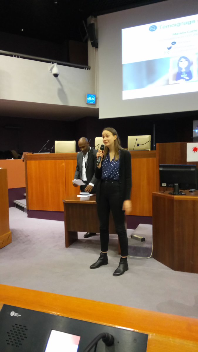 MCLemardeley's tweet photo. Marion Carré, lauréate des #Entrepreneuriales et de #CreartUp a créé son entreprise Ask Mona @AskMonaParis pour amener les jeunes dans les lieux culturels et elle remercie tous ses soutiens dont @mieparis https://t.co/Z0SlWJepwQ