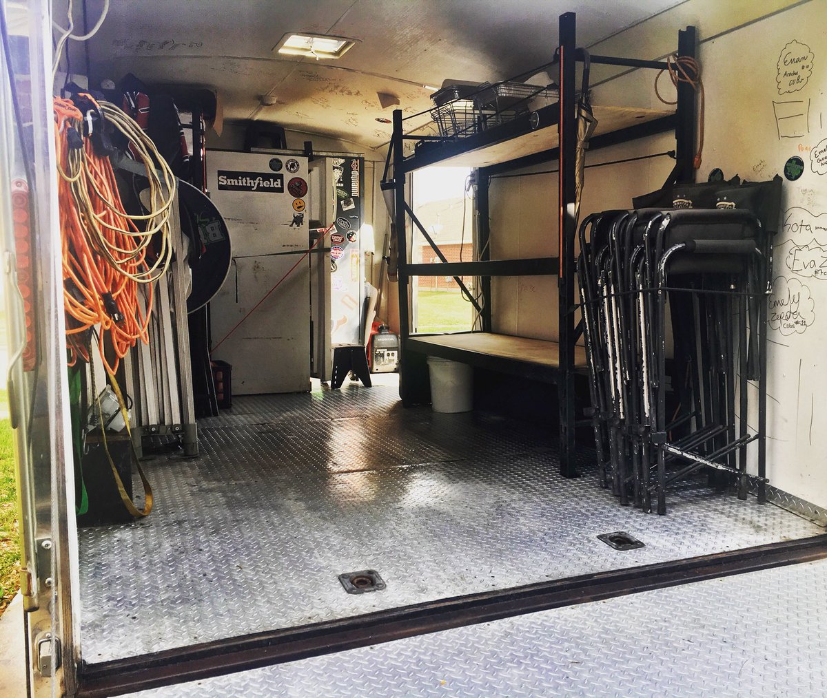 BullhornBBQ's tweet photo. Spring Cleaning https://t.co/8mfQGRJIfU