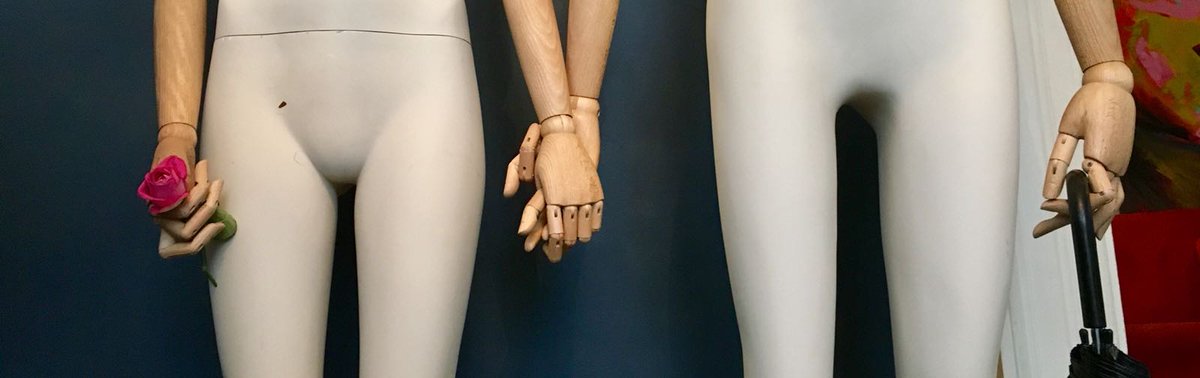MerchantsRest's tweet photo. When Paul Smith  leave their mannequins from the wedding fayre, the staff at The Lace Market Hotel get creative! 

#paulsmith #mannequins #lovenotts #nottingham #notts #lacemarkethotel #merchantsrest #cockandhooppub https://t.co/Uf0iPWlbg1