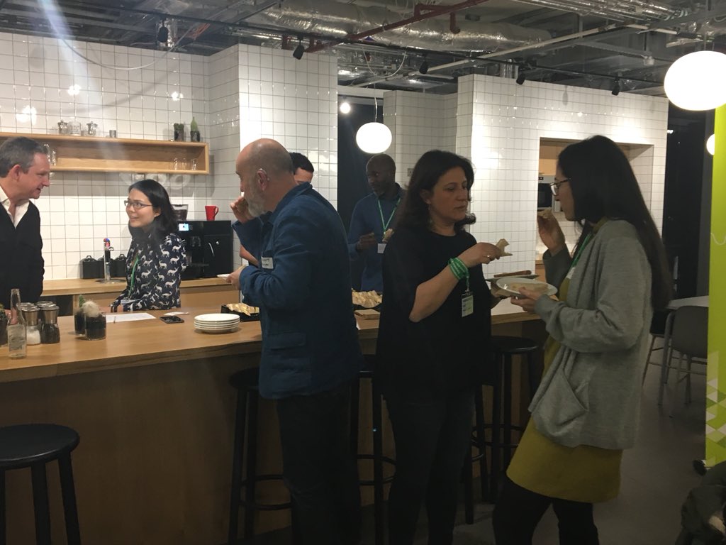 LauraSeamons1's tweet photo. Conversations still flowing at the first uplift clinic @HelloUpstream @centralworking #Innovations #business #lbhf https://t.co/CqVajX2yyB