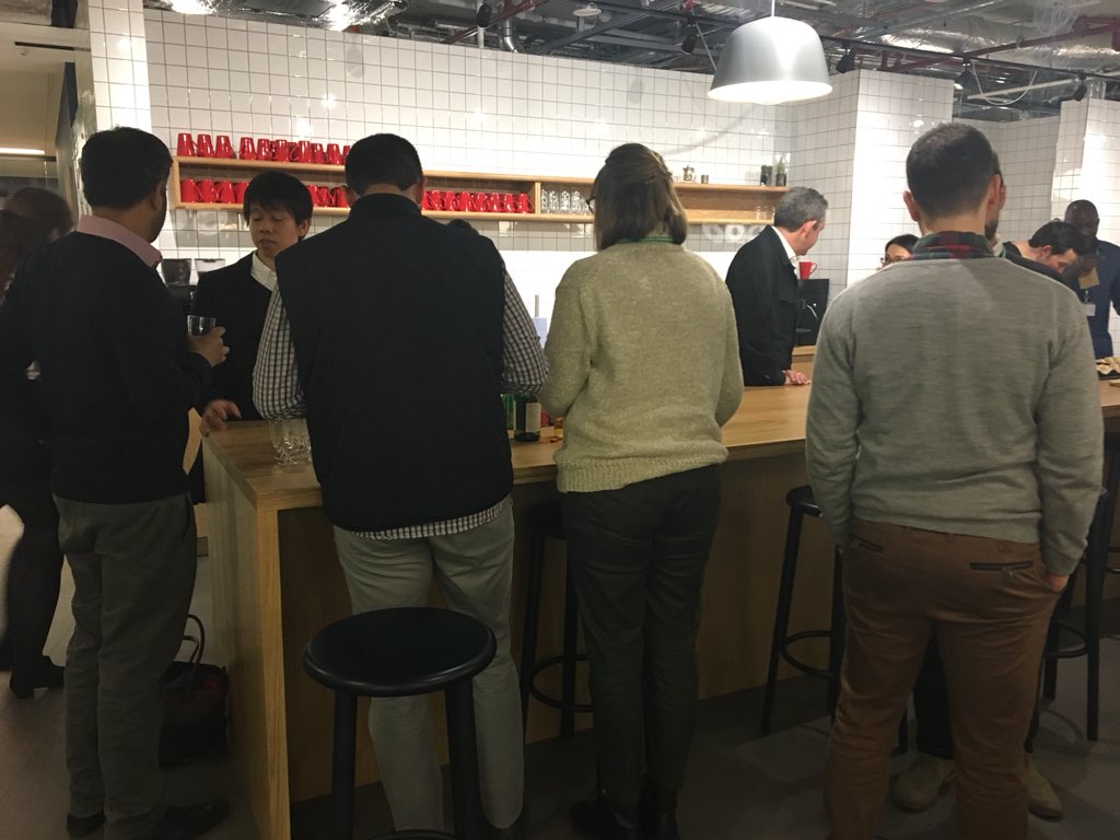 LauraSeamons1's tweet photo. Conversations still flowing at the first uplift clinic @HelloUpstream @centralworking #Innovations #business #lbhf https://t.co/CqVajX2yyB