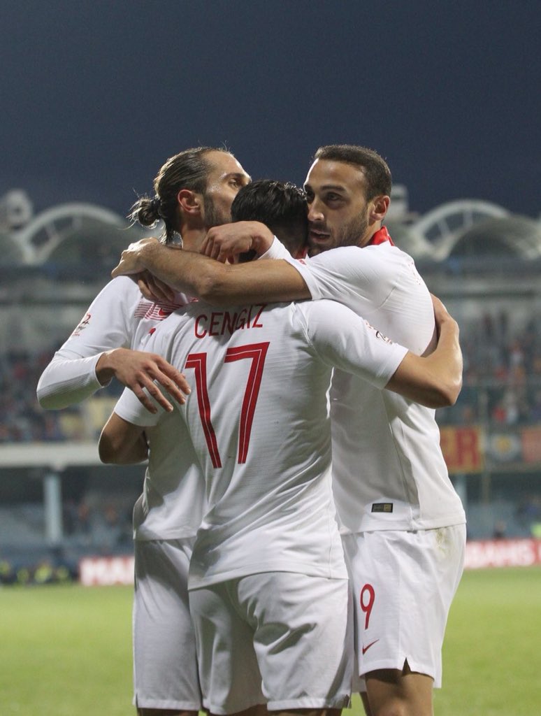 sporbord's tweet photo. Milli takım 2-0'dan yakalandı ! 🇹🇷
#Karadağ 2 - 2 #Türkiye
⚽️ 11’ #CengizÜnder
⚽️ 24’ #OkayYokuşlu
⚽️ 45+1’ #Ivanic
⚽️ 87’ #Mugosa https://t.co/qFj4PNYy0N