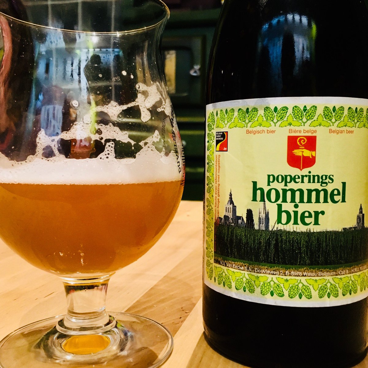 Sebollywood's tweet photo. Hommel hommage à @LucienSuel #hommel #poperings #bier #biere @PoperingsHommel https://t.co/Kssm9Ijp9E