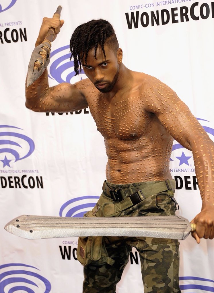 AliciaMarieBODY's tweet photo. This #blackpanther KILLMONGER #cosplay is legit! 
Tag the cosplayer 🙌🏽 gjgj https://t.co/o7eLaZL8sI