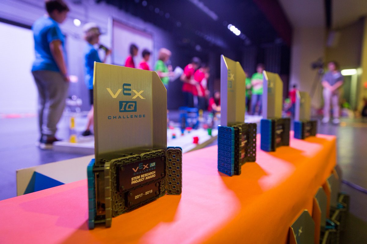 ClearCreekISD's tweet image. Congratulations to @EdWhiteEstem, @WedgewoodElem, @WBI_Timberwolf, @vlinews, @ClearBrookHS and @Clear_LakeHS for qualifying for the @VEXRobotics World Championship next month! Read more: goo.gl/FFgTwU