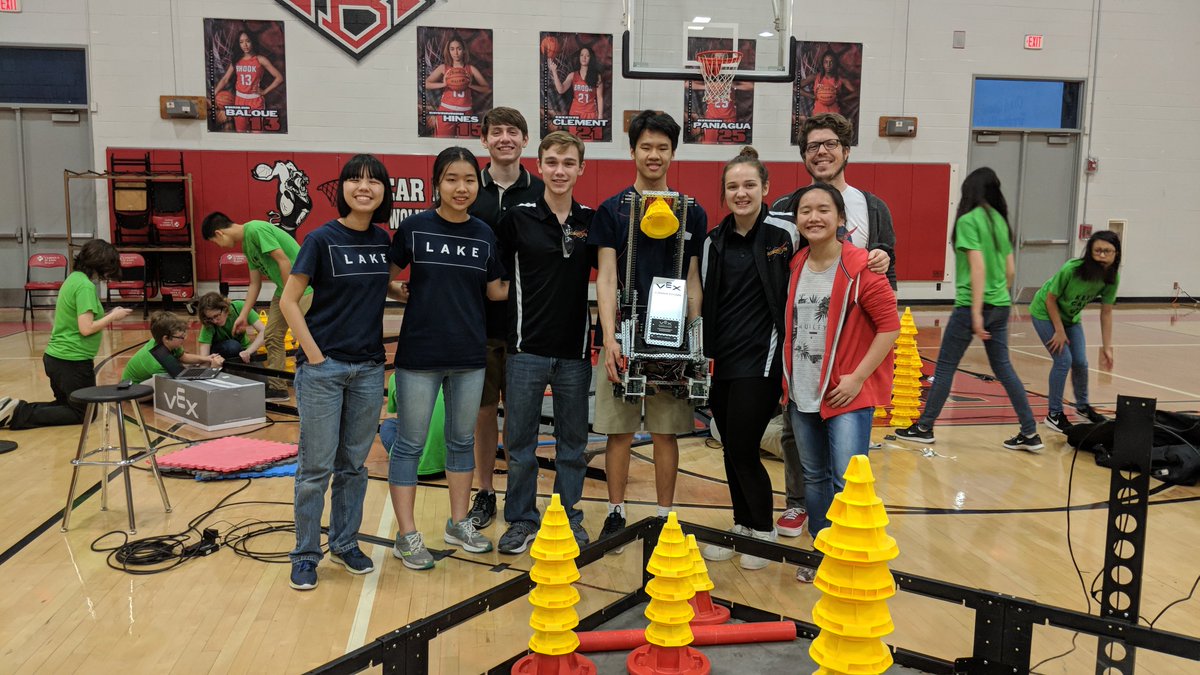 ClearCreekISD's tweet image. Congratulations to @EdWhiteEstem, @WedgewoodElem, @WBI_Timberwolf, @vlinews, @ClearBrookHS and @Clear_LakeHS for qualifying for the @VEXRobotics World Championship next month! Read more: goo.gl/FFgTwU