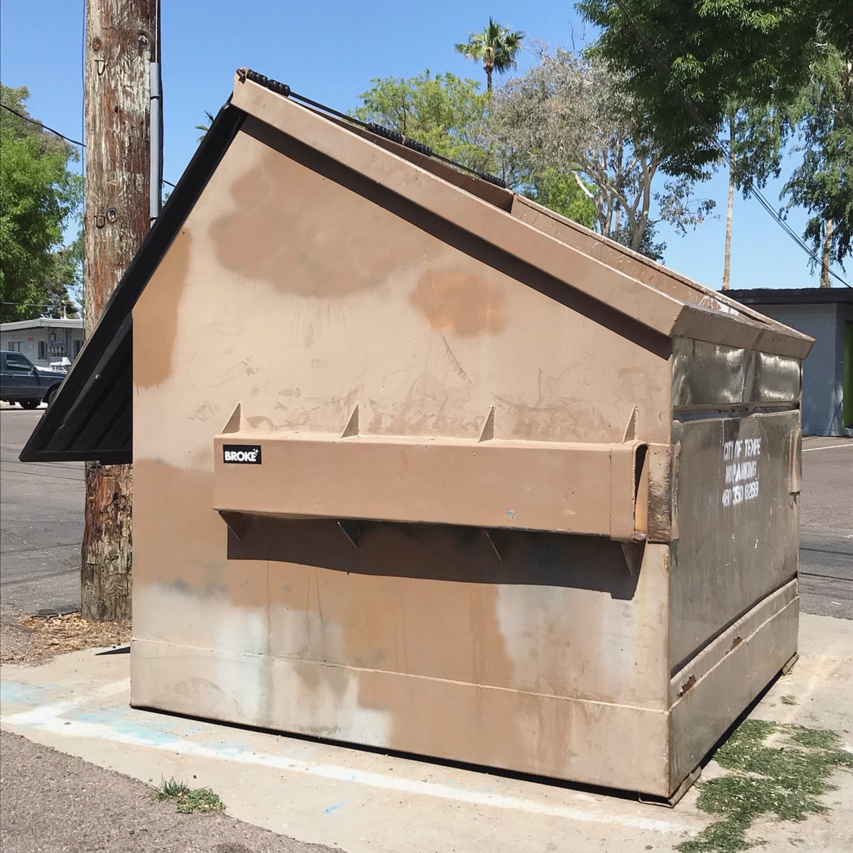 thinpockets's tweet image. GO GET CHU A STICKER W YA BROKE ASS