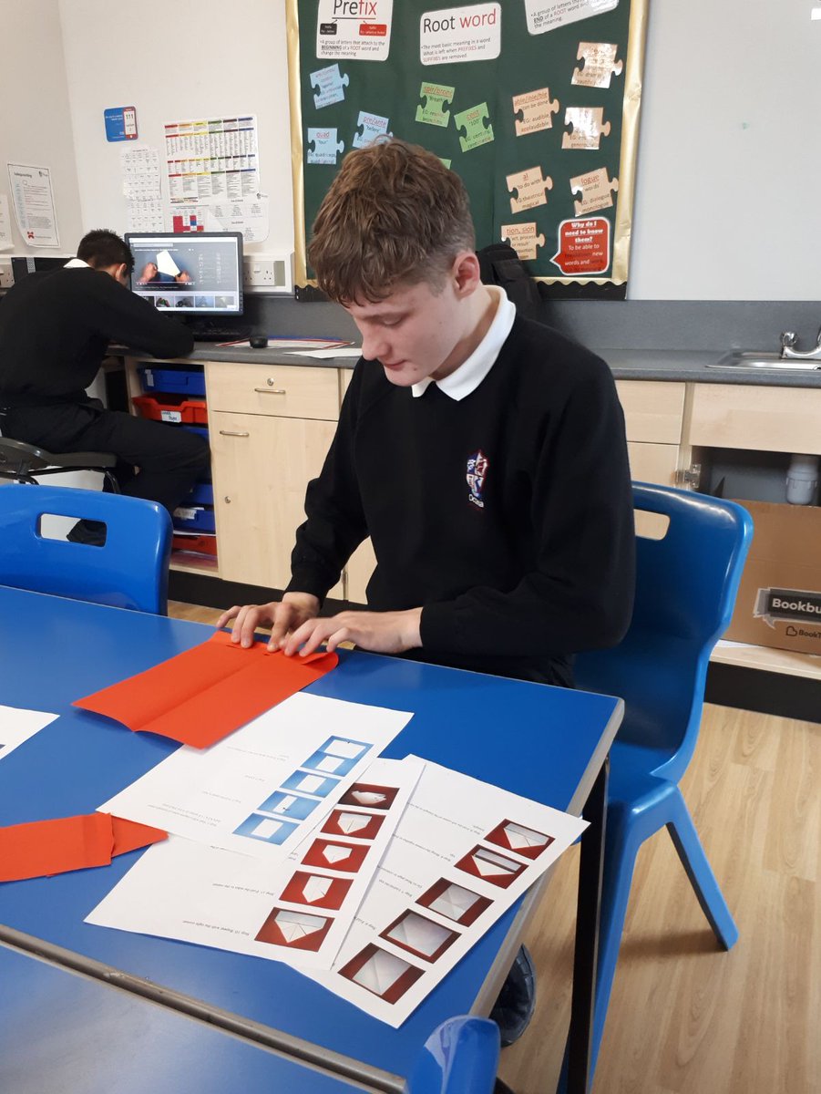 JenniferAE1191's tweet photo. Such fun doing STOP DROP and READ at #TBAP Octavia! We've been reading recipes in cooking, ordering quotes from Romeo and Juliet, silent reading in tutor, learning about Pythagoras and reading instructions to build origami! #literacy #learningisfun @tbap_octavia @TBAPLiteracy https://t.co/yQENcxqacy