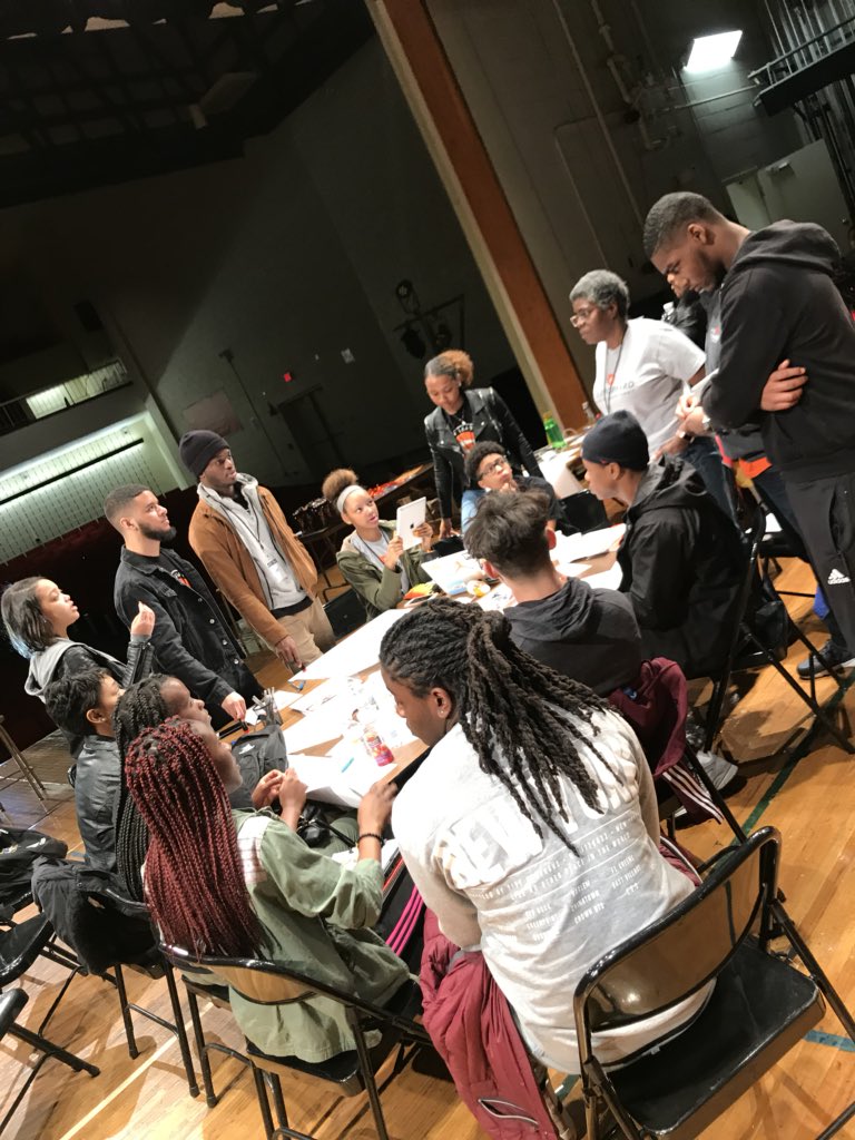 summit_wise's tweet photo. Our College Summit Peer Leaders working hard today at their training camp ! #leadershipmatters https://t.co/E473C0qqkc