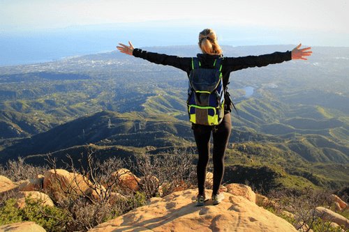 pntdestination's tweet photo. @kstepanek11 having a great time hiking in our @pntdestination sweatshirt. Light, breathable, and stylish, it can take you anywhere! #travel #pointdestinations #sweatshirt #style https://t.co/jPYBYhew3n
