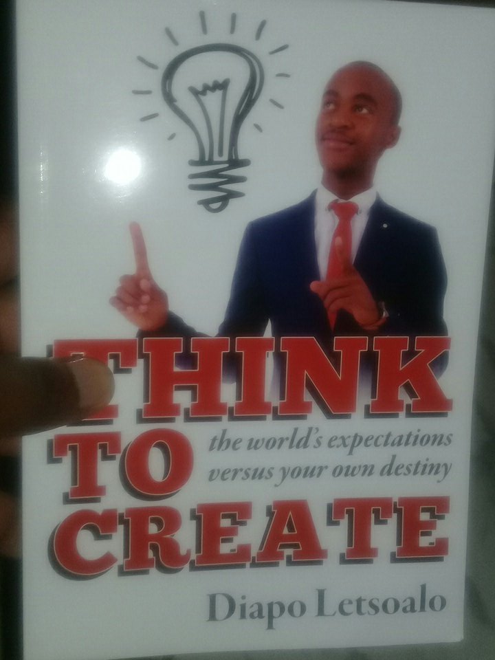 Vehupa's tweet image. "Never doubt yourself,because everything you are is enough to create a sense of eminence in you"
@DiapoWilly 
#ThinkToCreate