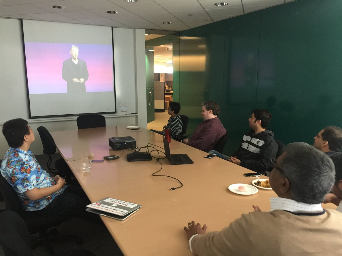 Folks all over the world 🌎 glued to <a href="/larryellison/">Larry Ellison</a> announcements on Oracle Autonomous Data Warehouse  Where are you watching from?!  #Autonomouscloud