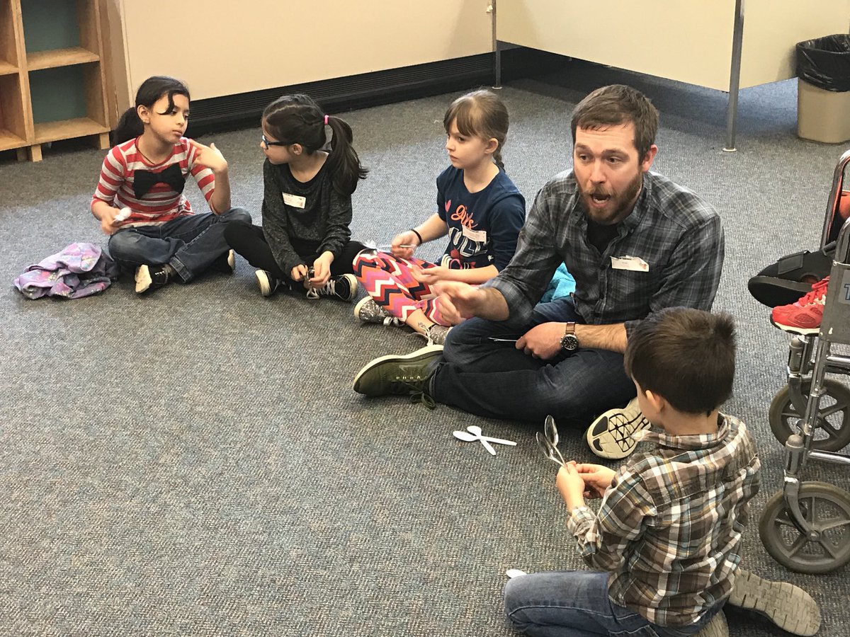 WTArtRoom's tweet photo. Arts in Action 2018 @WayneThomasscho Barn Dance with @RAmusicHP Playing the Spoons! #YouthArtMonth https://t.co/XYRBnCOGPk