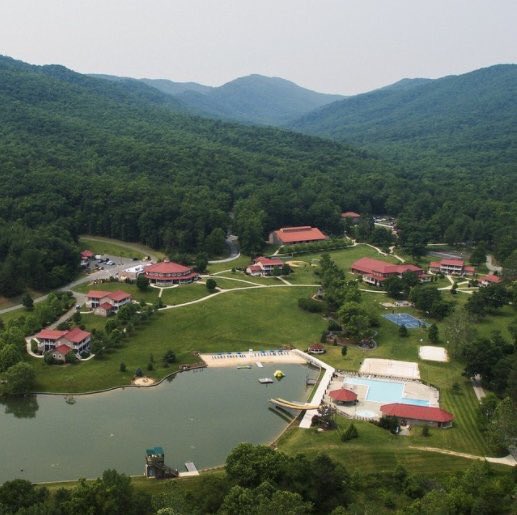 CampbellCoYL's tweet photo. 100 days til summer camp!! 😍😍

Spots are filling up, but it’s not too late to sign up!! Turn your $100 deposit in ASAP to save your spot!! 

It’s going to be the best week of your life 🤩 https://t.co/czFWAYhb5V