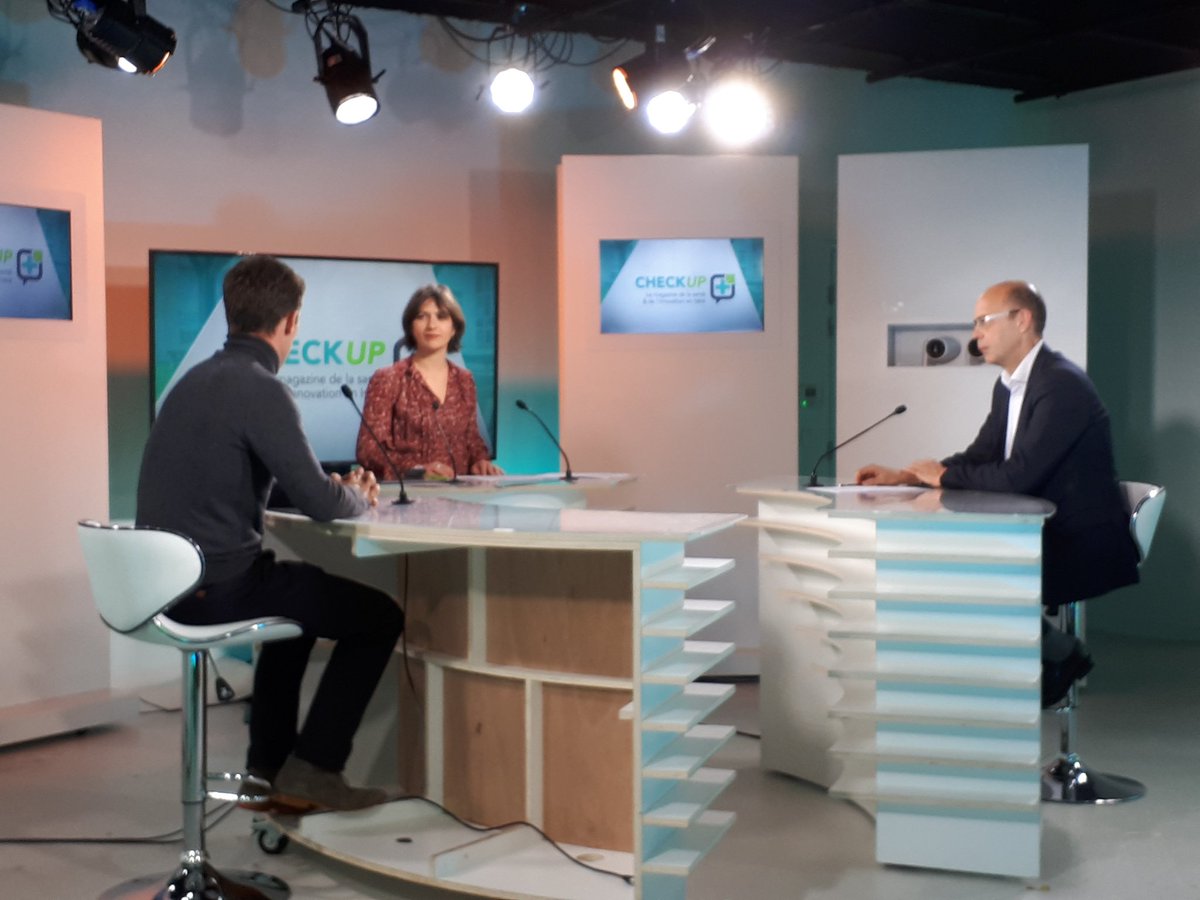JeanLucMENDEZ's tweet photo. #AgenceSanté @CE_RhoneAlpes partenaire @teleGrenoble #checkupsanté. Ce soir prévention cancer #MarsBleu et #Solident les dentistes solidaires. Pensez dépistage et prévention. https://t.co/RZdSRfMVBt