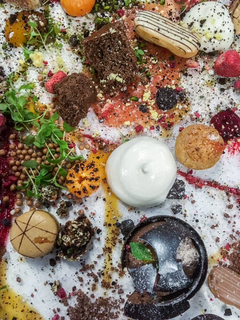 Karol Mart Penteado tweet media