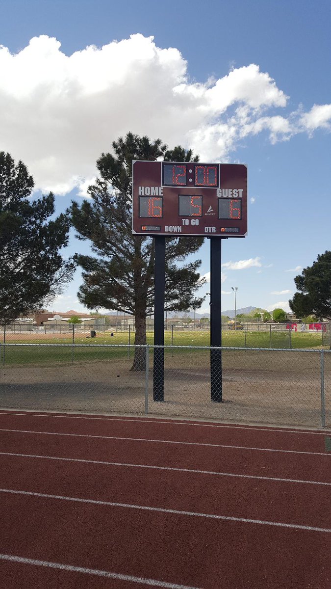 rjohnson_bss's tweet photo. #scorpionfield #scoreboard up & running.....thanks for all the help getting it done @BSybert_PK8 @jnunn02 @josephvas123 @WestTexKid @tgriffith_bss and everyone from @teamsisd for their help in the process.....lots of chocolate bars sold....#scorpionathletics https://t.co/bpxLdJzM0n