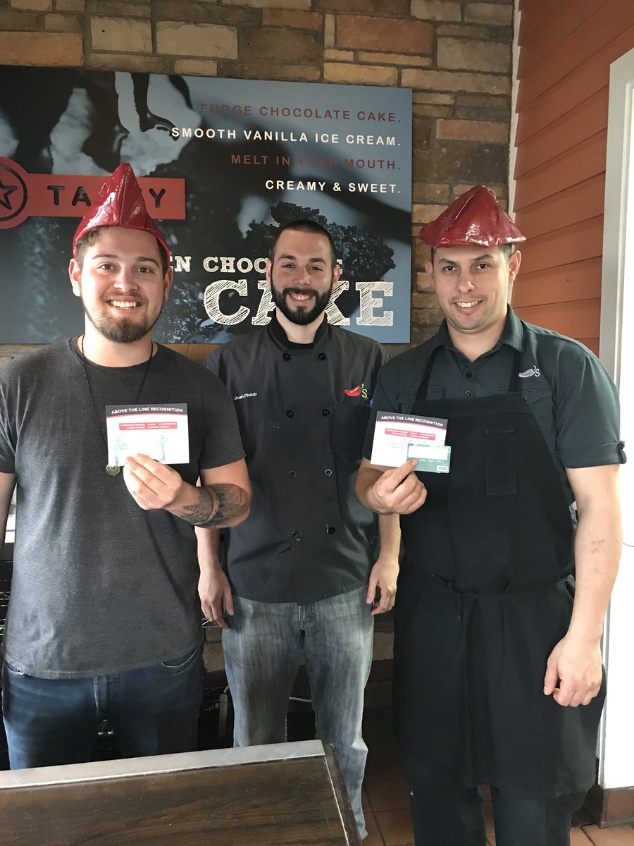 Curbside service with a smile <a href="/Chilis/">Chili's Grill & Bar</a> SW Tulsa - even on a rainy day! #ChilisLove