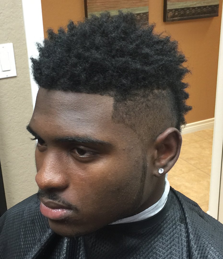 TuscanySalons's tweet photo. Is it time for a new haircut? Head over to Detroit The Barber and get that cut you've been wanting!  #tuscanysalonsandspas #detroitthebarber https://t.co/1dPMeiC5qg