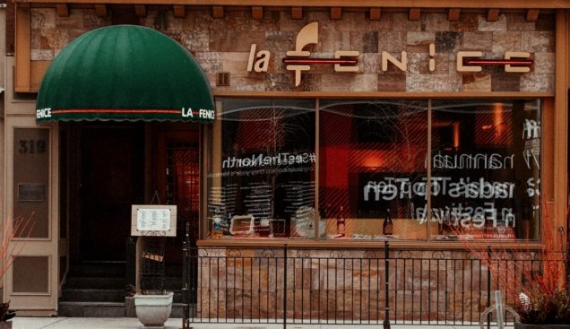 MatteStories's tweet photo. Content creation is easy when you're writing about people like Rita and Rocco of @lafenicetoronto. Situated in the @Toronto_ED, La Fenice has been a part of King St’s Restaurant Row since 1986.  https://t.co/37hS4VEvv3  #TorontoRestaurants #TOEats #TorontoED #MPRClientLove https://t.co/h5InEQphsl