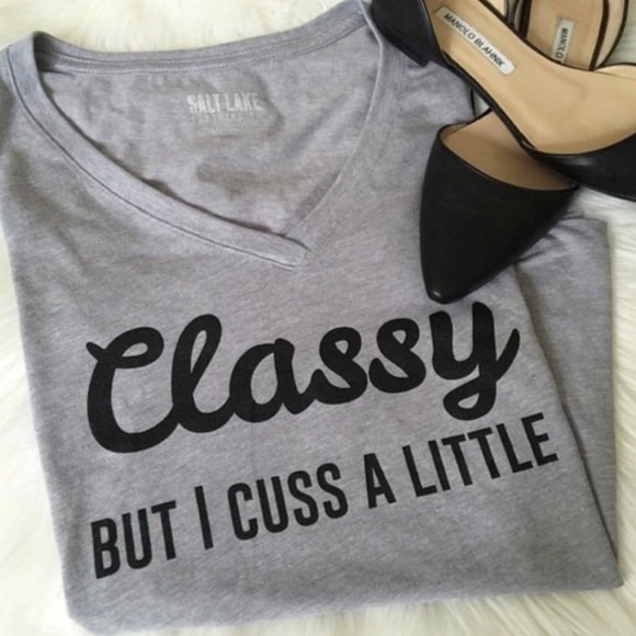 Neonkittyn's tweet photo. So good I had to share! Check out all the items I'm loving on @Poshmarkapp from @Kathy918Adams #poshmark #fashion #style #shopmycloset #jewelmint #saltlakeclothing: https://t.co/4wNdYmaIRu https://t.co/38W3HC4uYT