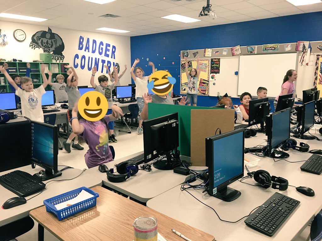 missrrandolph's tweet photo. Students celebrate finishing their work! (And getting to play games.) π #CelebrateLISD17 @LampasasTCE @lisdcurriculum #thinktribe https://t.co/ZAIR7Gfoa0