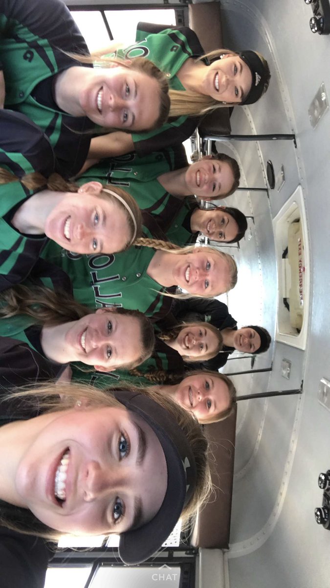cchssoftball1's tweet photo. #livetweet come support @3💚 https://t.co/Fc0s5vI6WC