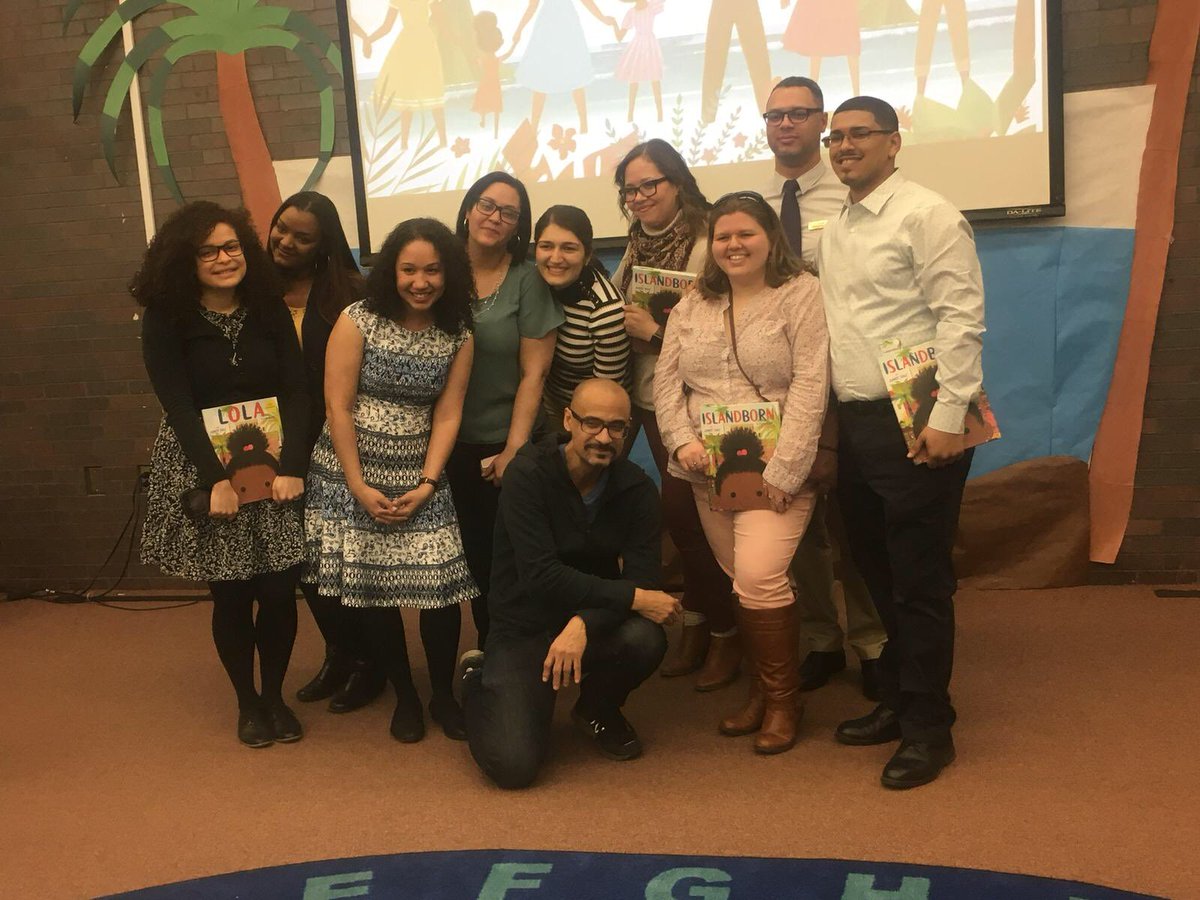 lawfreelibrary's tweet image. Yesterday’s event was amazing!! Thank you @junotdiaz for coming to Lawrence and creating a book for our children! You are truly an inspiration! 💕