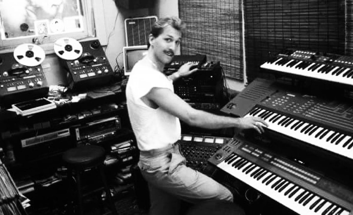 R.I.P. Cameron Paul. <a href="/DJKevinScott/">Kevin Scott</a> cites Cameron Paul as an early influence in his DJ career and "his remix to Bust A Move made me want to edit and make remixes. The newsletters that came with the Mixx-It vinyl were the early internet for us". #RIPCameronPaul #MixxIt