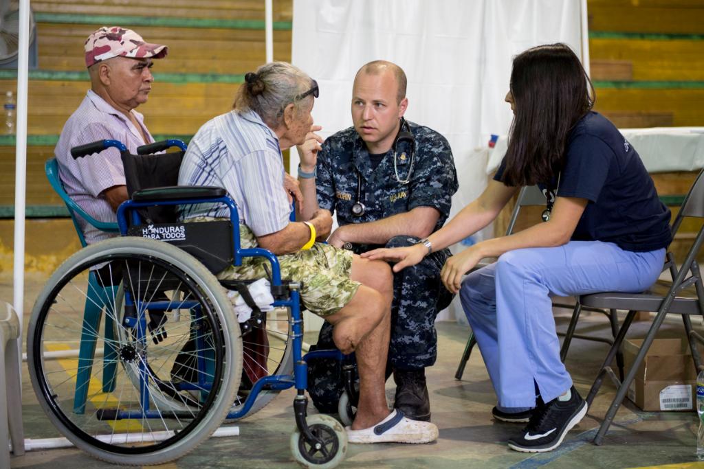 USNavy's tweet photo. #USNavy completes mission stop in #Honduras and now heads to #Guatemala for next stop of #ContinuingPromise2018. - https://t.co/fttVWzHEK1 https://t.co/tvQGSRR8YC