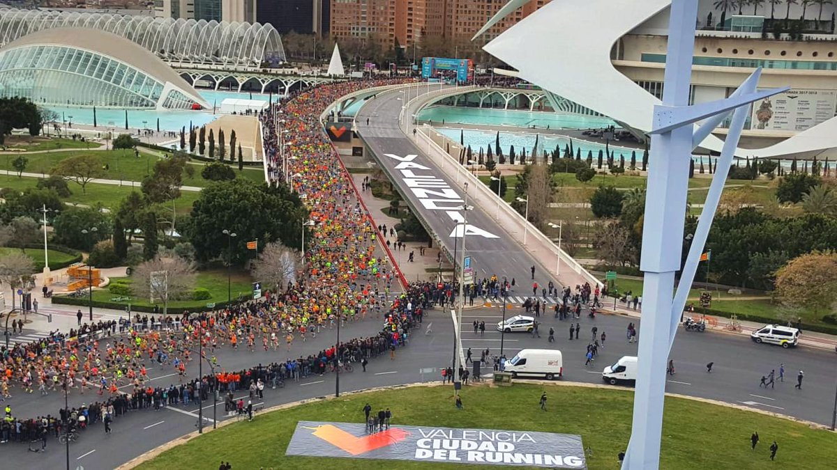 ¡No lo olvides! Si te haces cliente de la compañía de luz, gas y servicios @EnergiaEDP antes del domingo, tu dorsal para el #IAAFValencia2018 te sale gratis edpmaratones.es/mundialvalenci… #laenergíaoficialdeldeporte #CarrerasEDP