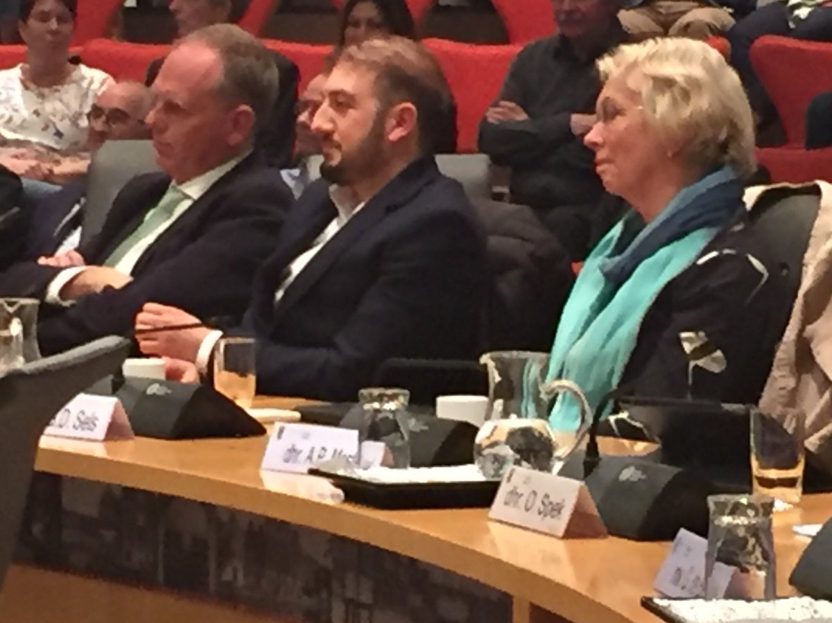 <a href="/CDASchiedam/">CDA Schiedam</a> neemt afscheid tijdens de raadsvergadering van onze 3 kanjers na mooie woorden van onze burgemeester! Bedankt Gerda, Nihat en Karel voor jullie inzet.