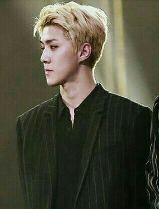 leyahidss's tweet photo. Yixing:Sehun-ah
Sehun: Efendim
Yixing:Ben 27 yaşındayım
Sehun:Hadi canım atiyosun bu sıfatla mı 😂😂😂😂
#HunXing #EXO @weareoneEXO https://t.co/pj7Ine5hTp