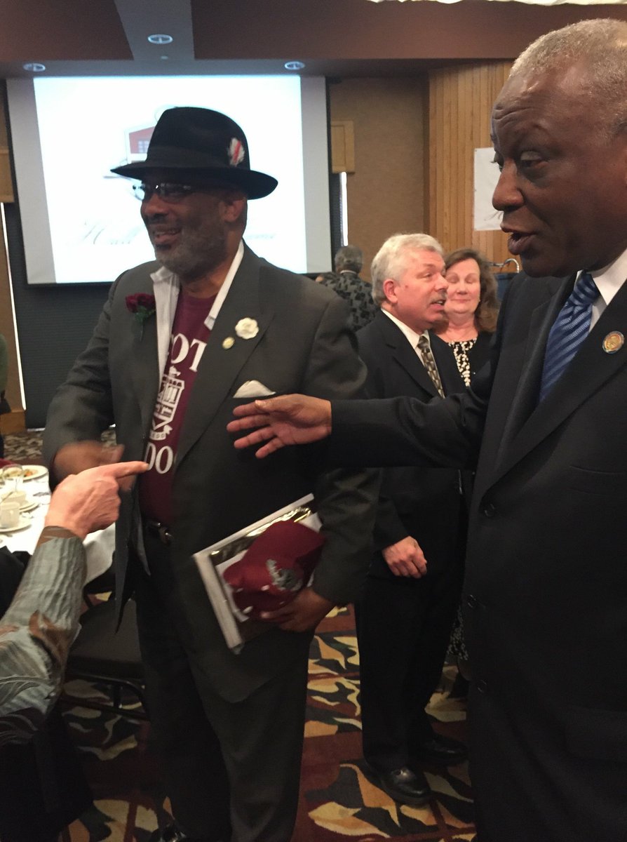 RepMikeAshford's tweet photo. I had a great time at the Jusep W. Scott Hall of Fame Banquet this weekend. Congratulations to Theresa Gabriel, Deputy Director of the Lucas Counry Board Of Elections and the other 2018 Hall Of Fame Inductees! https://t.co/O8yXuiIdHu