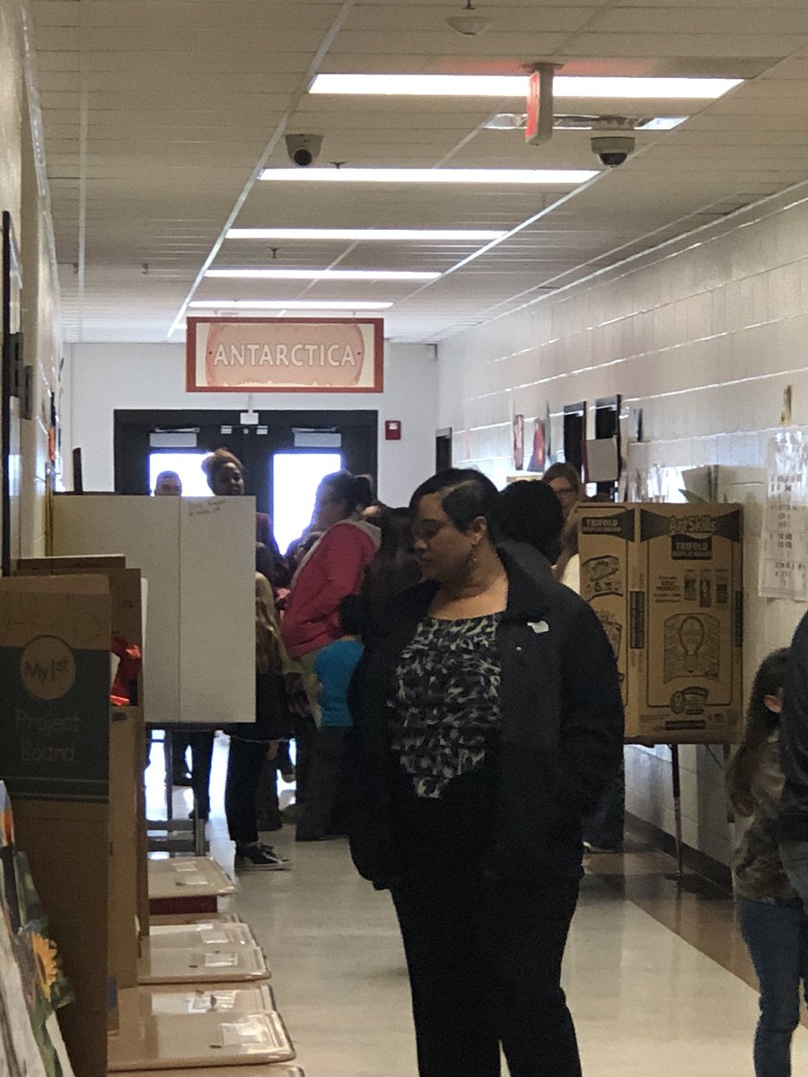HTE_2ndteam's tweet photo. Project Night Happening Now! #HTEisAGreatPlaceToBe #Hightower #TrailBlazers https://t.co/flRTv1GLRc