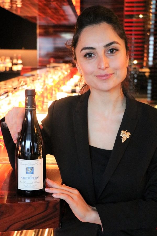 Meet L'ATELIER #sommelier Ebru. A Turkey native, Ebru moved to NYC in 2012 after working for Turkey’s second largest wine import company, Mania Gurme. Before joining the team in December, she held postions at several prestigious NYC establishments. We’re so lucky to have her!