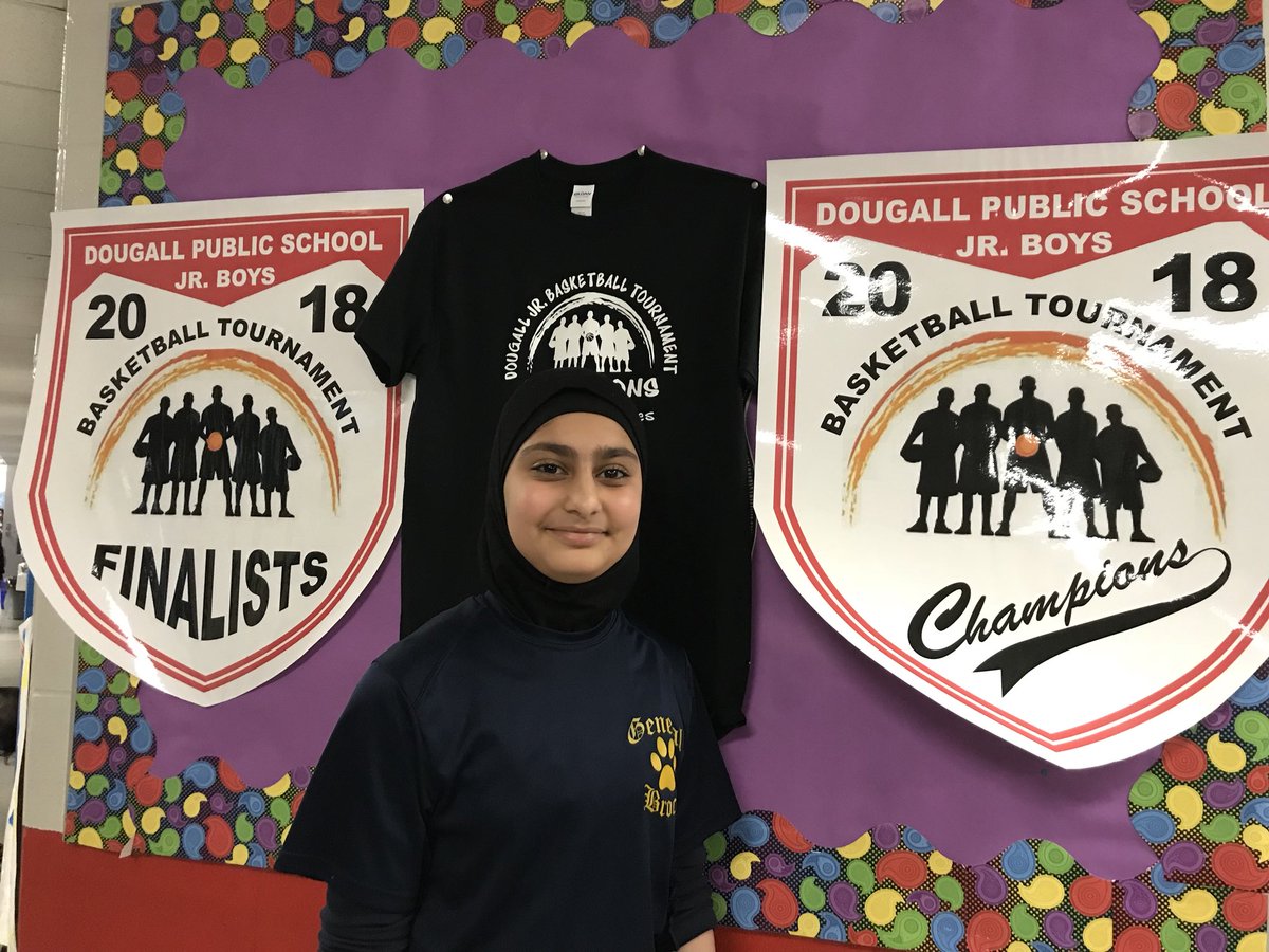 5B Bulldogs (making up almost half of our Brock Jr. B-Ball team) having fun and learning at the Dougall School Junior B-Ball tournament! @Brockbulldogs <a href="/gecdsbpro/">GECDSB PR</a> <a href="/DougallDragons/">Dougall Dragons</a>